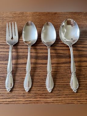 Oneida Chatelaine Set of 4 Serving Pieces Community Stainless Flatware